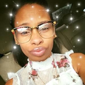 Meet your Posher, Janay